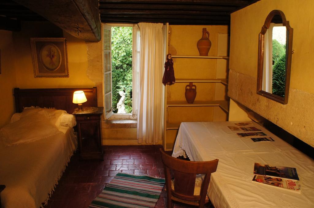 Hotel Particulier Maleteste Дижон Номер фото